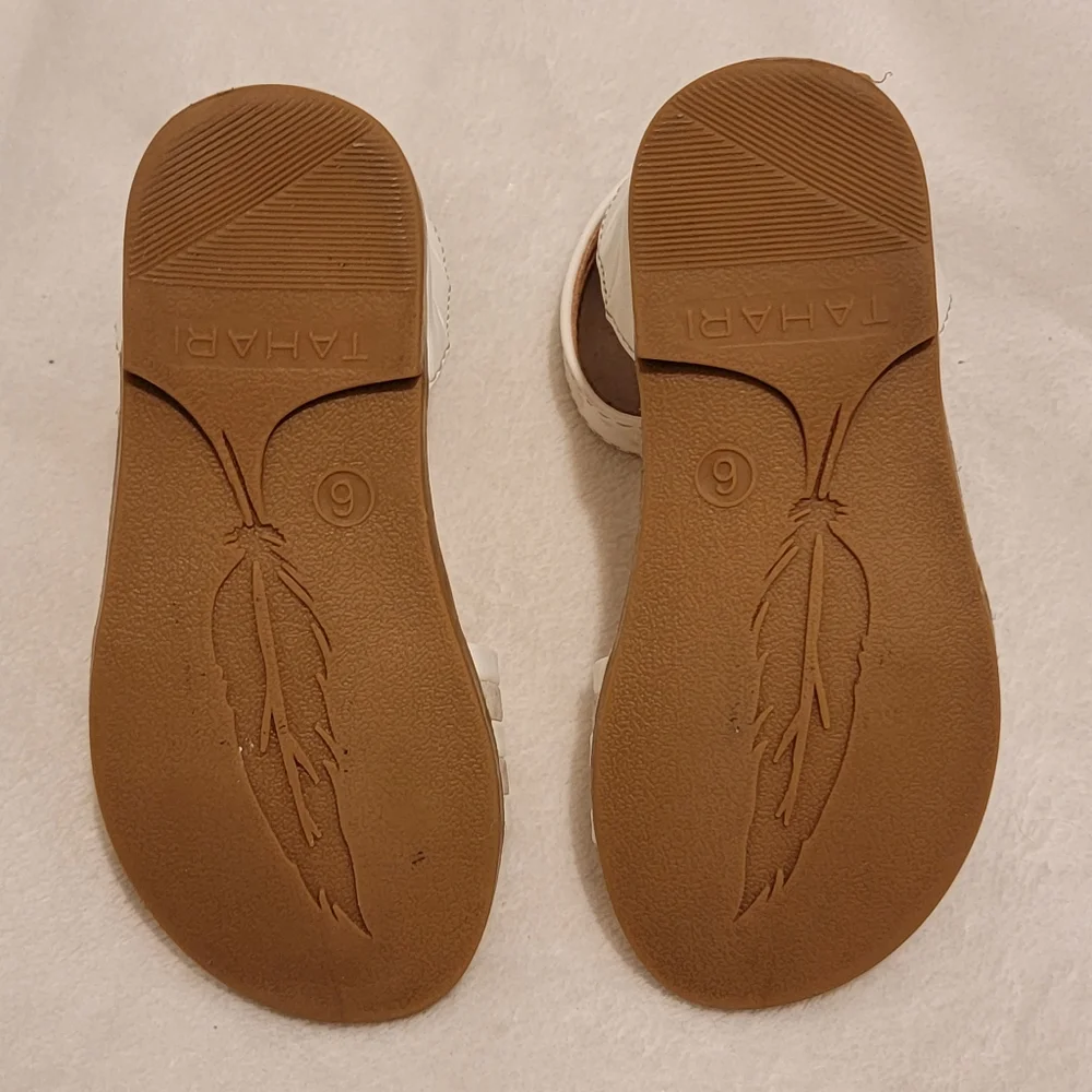 Tahari white little girls Flats Size 6